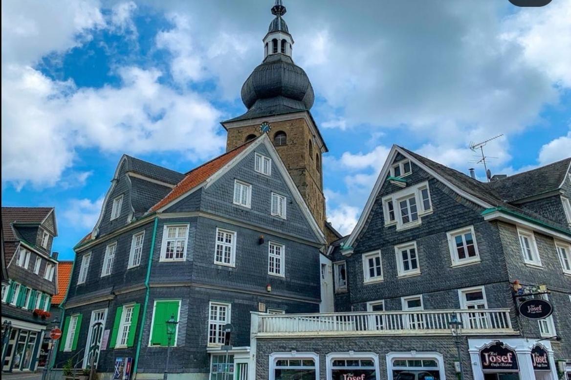 Ferienwohnung Am Roentgenmuseum Remscheid Exterior foto